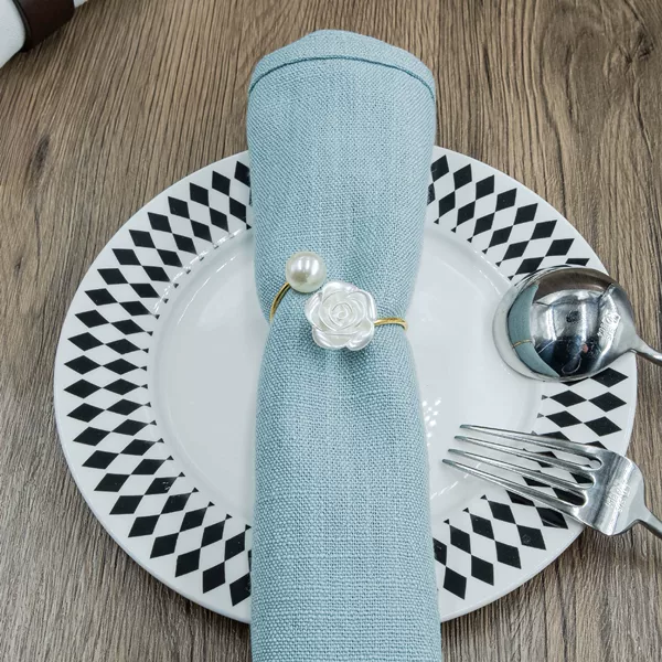 Cross-Border Valentine's Day New Pearl Rose Napkin Ring Western Restaurant Hotel Table Napkin Ring Metal Electroplating Meal
