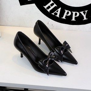 9998-2 Korean style hollow bow bow pointed shallow mouth, one foot pedal, thin heel, Pana pattern professional high heel