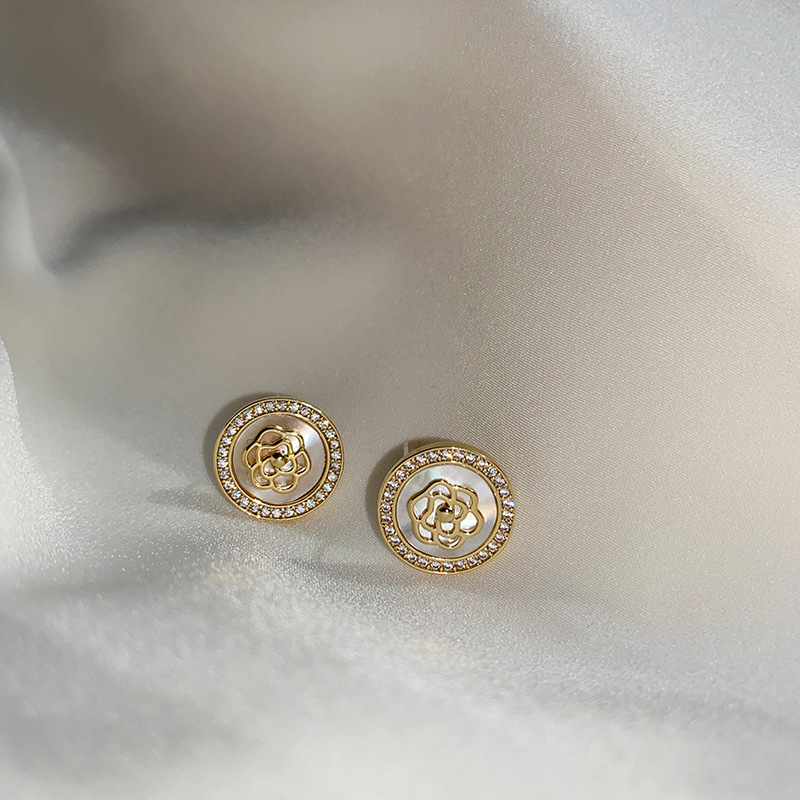 Fashion camellia studs female retro new alloy earringspicture5