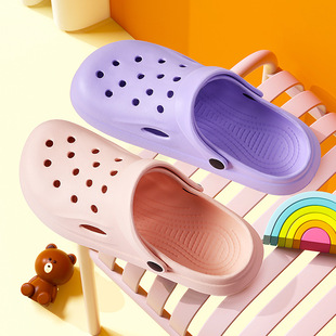 Explosions round hole baotou hole slippers non-slip breathable slippers lovers beach slippers casual thick-soled sandals wholesale