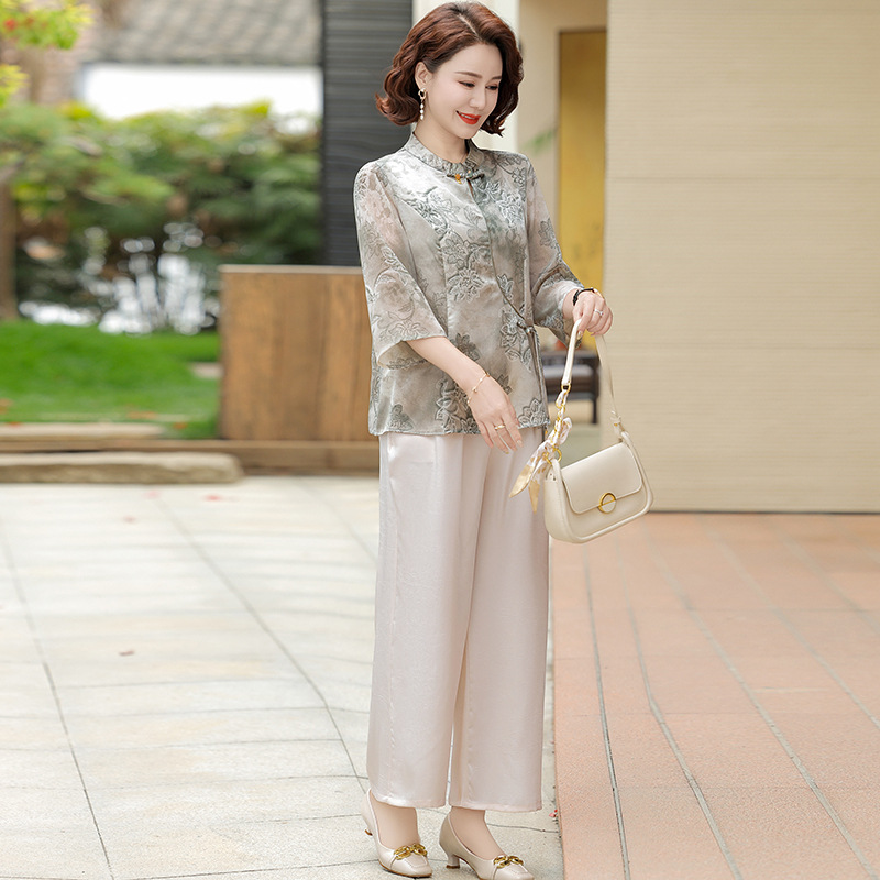 녹색 정장