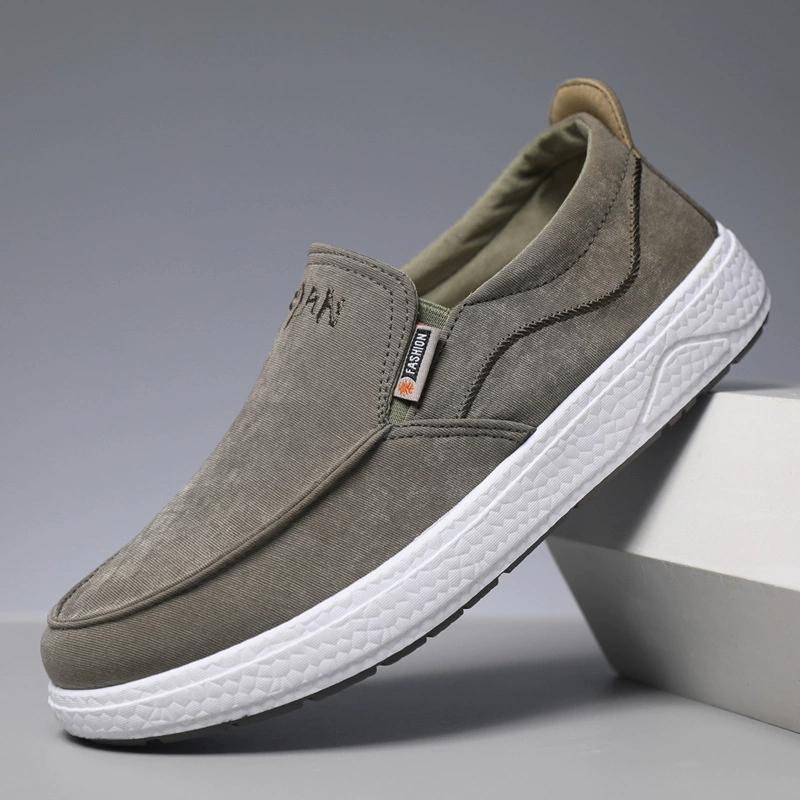 2025 новая обувь на холсте мужская мода дикая повседневная мягкая подошва ленивая обувь дышащая простая мужская обувь