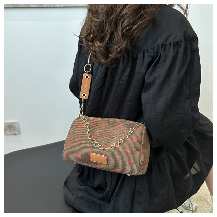 112g Weight Polyester Lining Material Zipper Closure Type Single Shoulder Strap Strap Type Pillow Shape Bag Bags Type Casual, Shopping Occasion Special Material Strawberry Pattern All Seasons Season Women's Gender Basic, Classic Style Style Cylindrical Shape Medium Size Women's Medium Special Strawberry Basic Classic Style Cylindrical Zipper Pillow Shape Bag 6