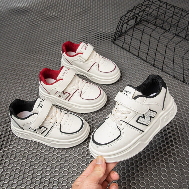 Весенние и осенние виды спорта маленькие белые туфли