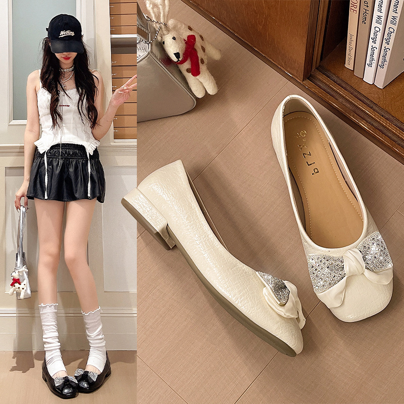 French-Style Bowknot Flat Shoes for Women, 2026 Summer New Model, Square Toe, Shallow Mouth, Soft Sole, Comfortable and Versatile Ballet Shoes French-Style Bowknot Flat Shoes for Women, 2026 Summer New Model, Square Toe, Shallow Mouth, Soft Sole, Comfortable and Versatile Ballet Shoes