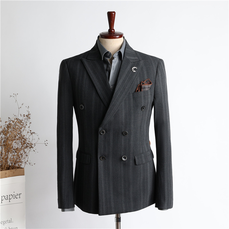 Dark gray (single suit)