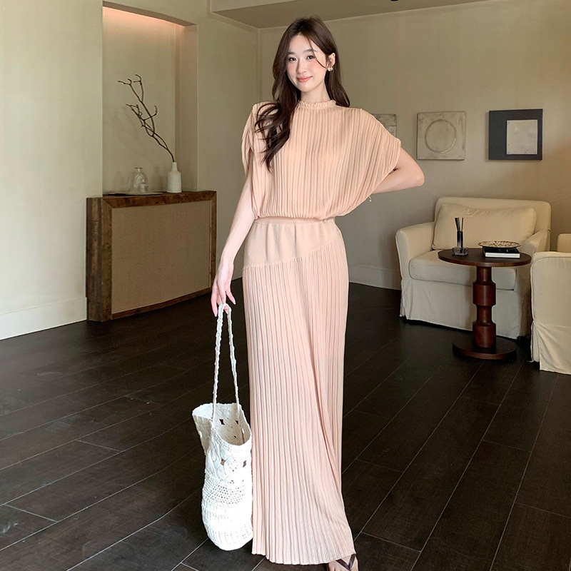 Se Black Label - "Summer Breeze" Gentle 100% Tencel Pleated Design Slimming Two-Piece Set 25696 Se Black Label - "Summer Breeze" Gentle 100% Tencel Pleated Design Slimming Two-Piece Set 25696