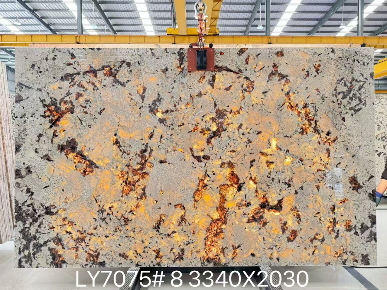 专注天然大理石20年2025家装酒店装饰高档俱乐部潘多拉透光石