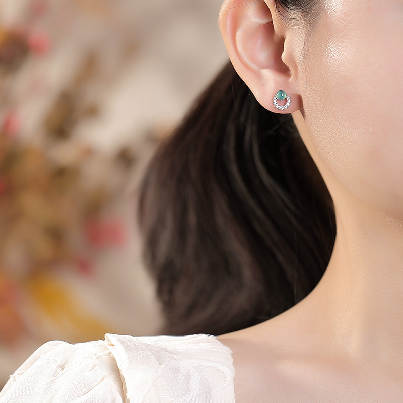 Bông tai bạc S925 đính đá ngọc bích xanh dạng hạt tròn phong cách đơn giản — Một cặp
