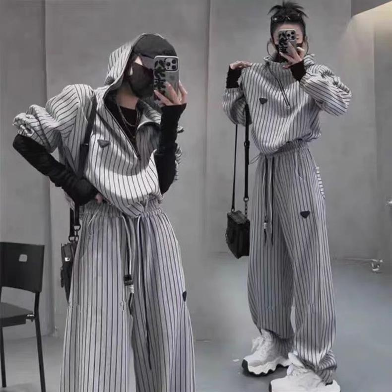001 2024 Spring Autumn New Fashion Loose Slimming Striped Hooded Sweatshirt And Long Pants Two-Piece Set For Women_voghion.com