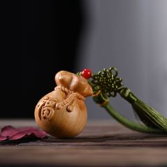 崖柏實木雕刻招財納福圓福袋錢袋子文玩手把件桌面掛飾工藝品擺件