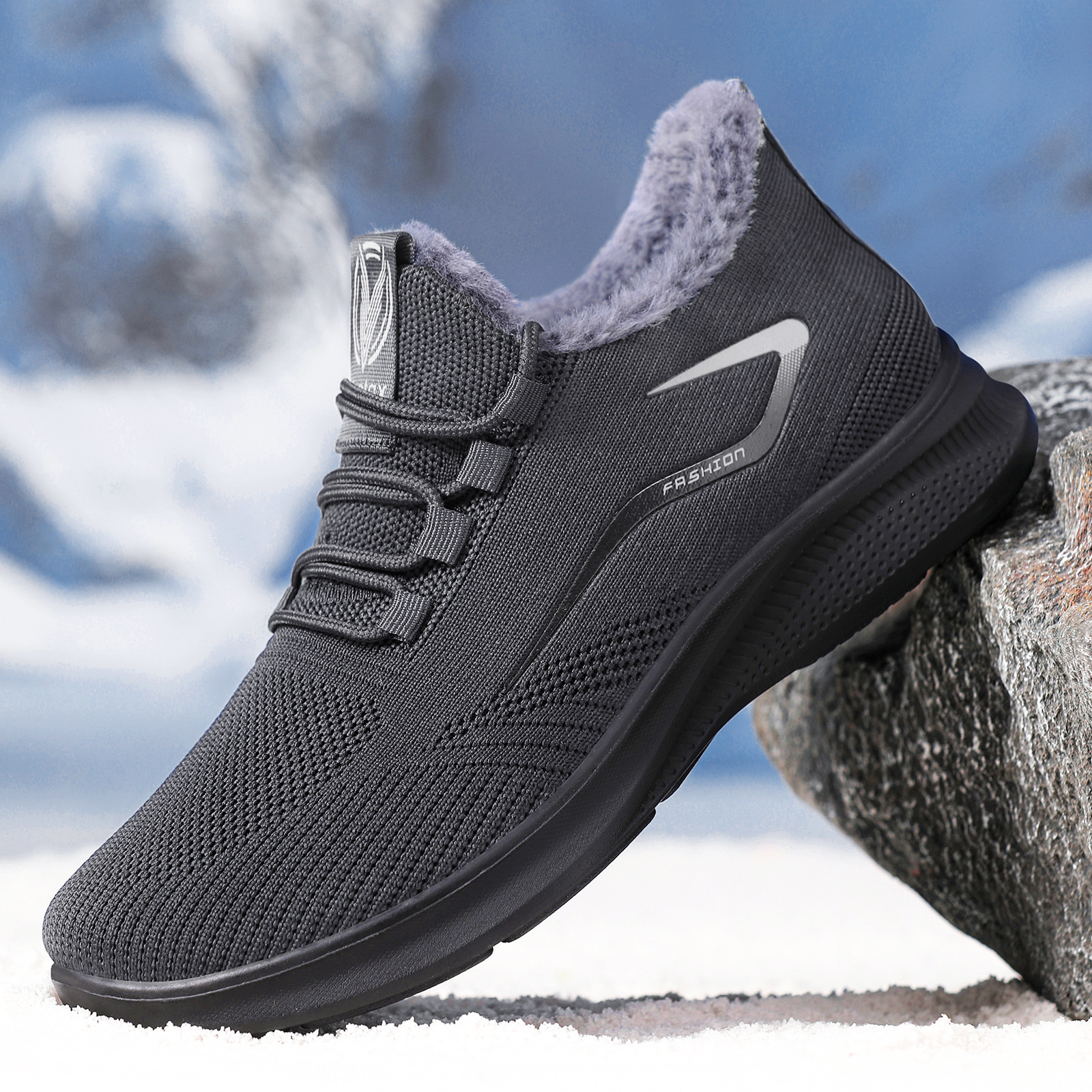 Zapatos de algodón de invierno para hombres de mediana edad, viejos zapatos de tela de Beijing para hombres, zapatos de terciopelo y calentamiento para hombres de edad avanzada