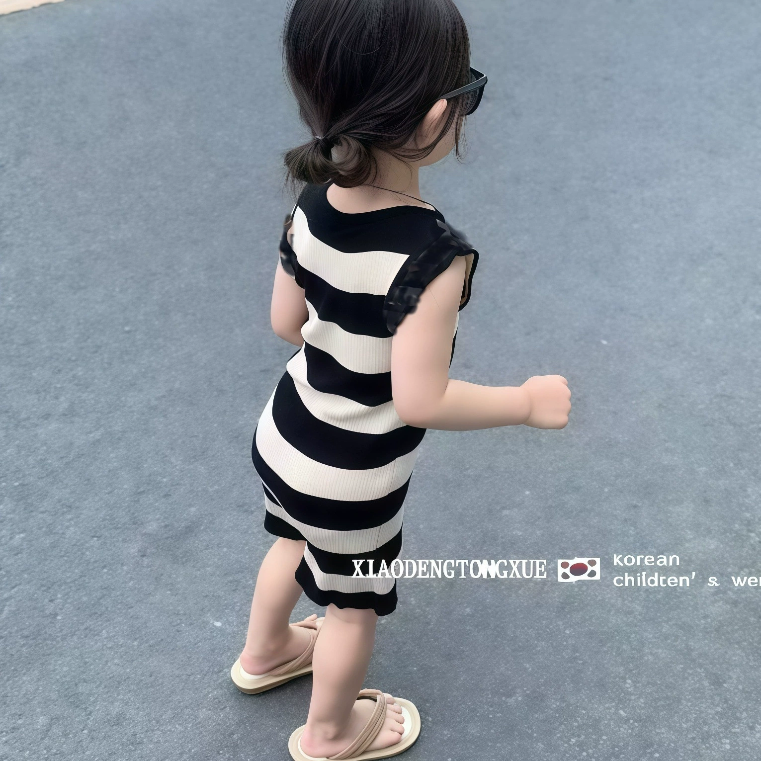 Корейская девушка летнее платье без рукавов 2025 новый стиль иностранная детская полосатая юбка детская одежда оптом юбка типа