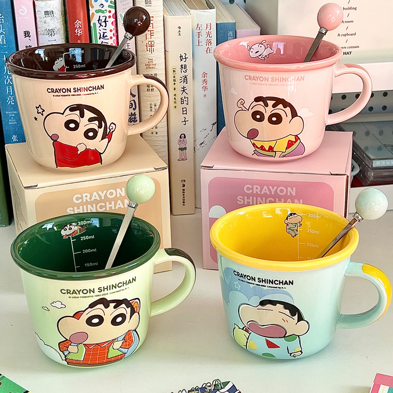 Crayon Shin-chan taza de leche de color macaron de cerámica genuina con taza de leche de desayuno de dibujos animados lindo de escala
