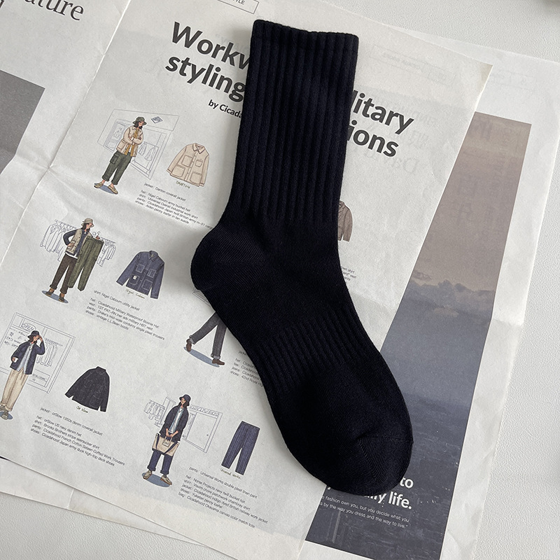 Plusox calcetines marrones calcetines de media pantorrilla de mujer Primavera, Otoño e Invierno calcetines japoneses retro hilo grueso pila ins moda