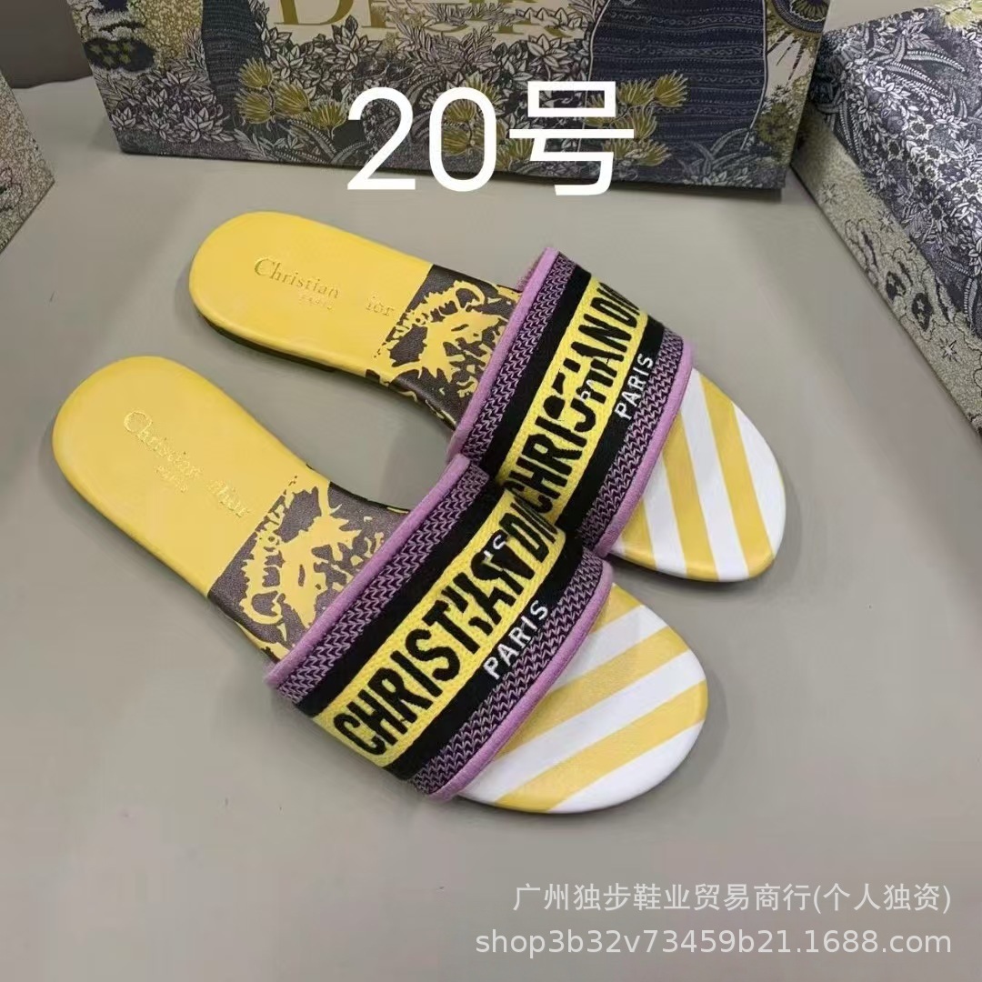 Zapatillas de piso plano de moda versátiles en forma de una forma D clásica transfronteriza adecuada para extranjeros no molestes nacionales image 26