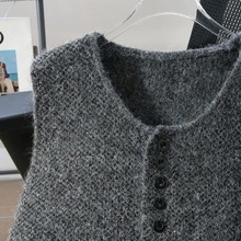 复古亮片针织马甲女开衫秋季2025新款外搭单排扣叠穿无袖毛衣背心