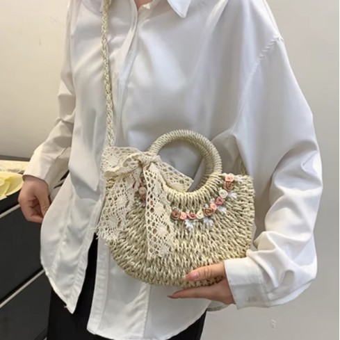 Forest-style fresh floral woven bag for women, 2026 new model, straw crossbody bag, handbag, beach bag for seaside vacations