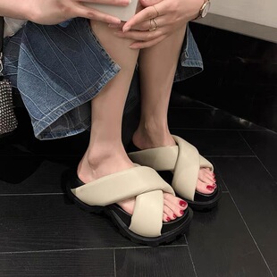 Сhong���������]~�n��������Ь2026�ļ��¿���Ƥ�ɸ��כ���Ů
