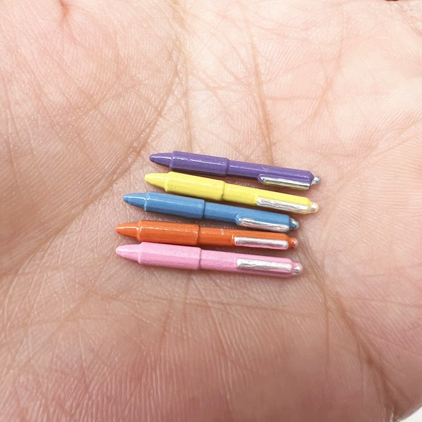 Set of 5 metal pens