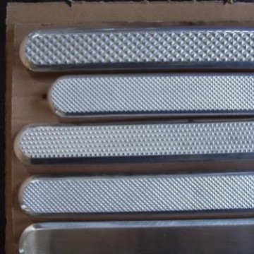 不锈钢盲道钉精铸件-东莞石龙脱蜡精密铸造厂家