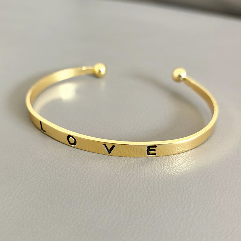 골드 LOVE 팔찌