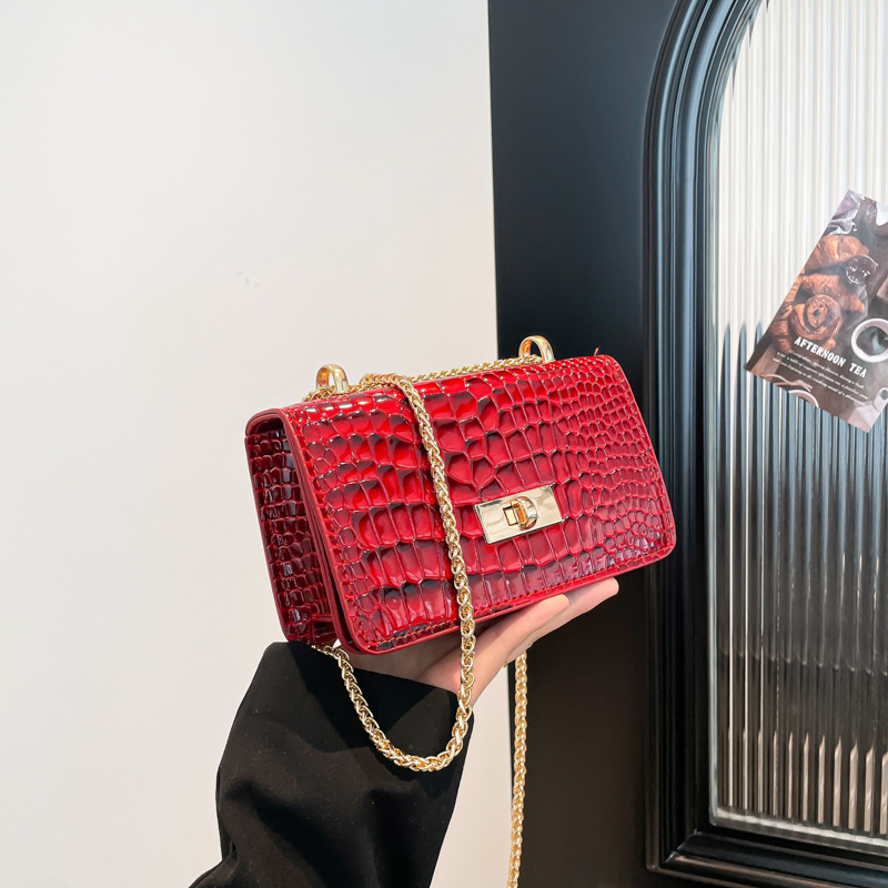 2025 nueva textura de moda cocodrilo primavera esmalte de aire extranjero cadena de cara brillante ocio hombro inclinado bolso pequeño