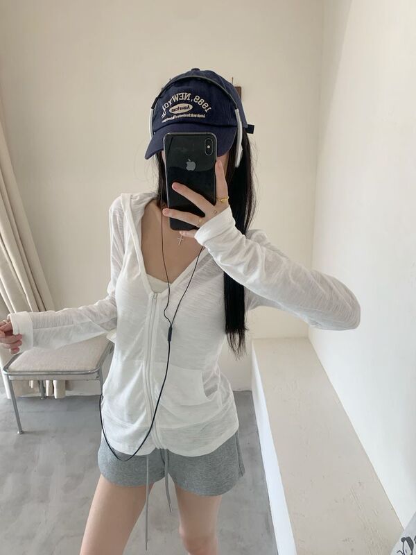レイジースタイルスポーツスーツ白フード付き日焼け止め長袖ジャケット女性の夏のホットパンツカジュアルパンツショーツ 2 点セット|undefined
