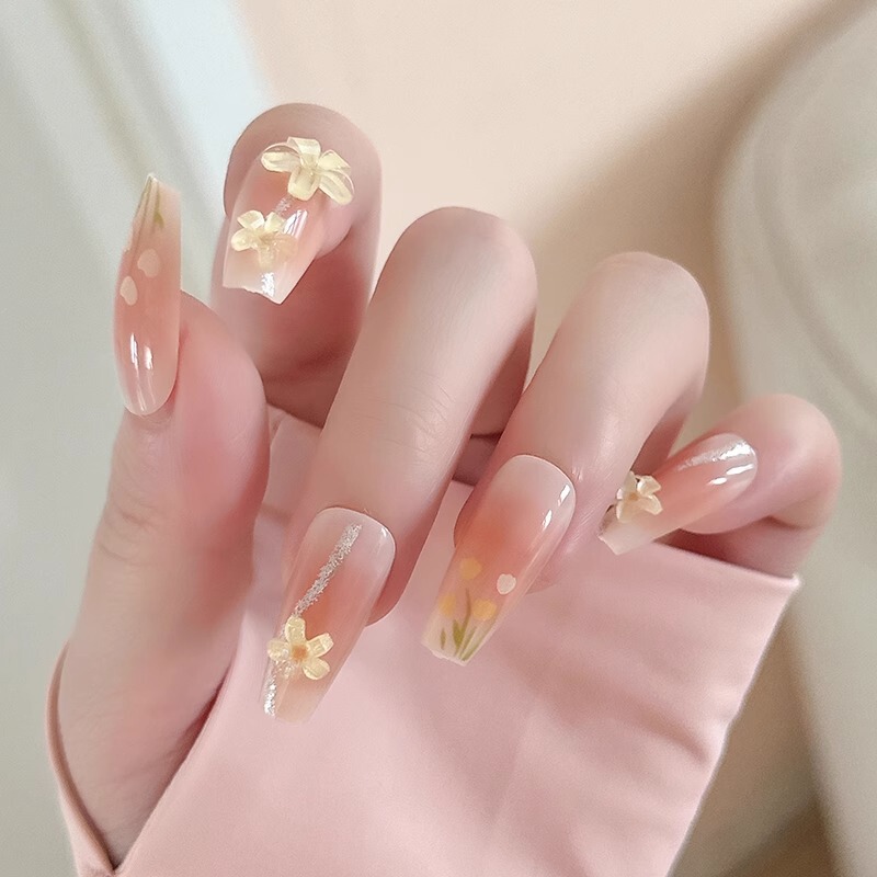 2024 Autumn and Winter Hand Nail Patch Finished Nail Pieces Wearable Fake Toenail Pieces White and Removable 2024 Autumn and Winter Hand Nail Patch Finished Nail Pieces Wearable Fake Toenail Pieces White and Removable