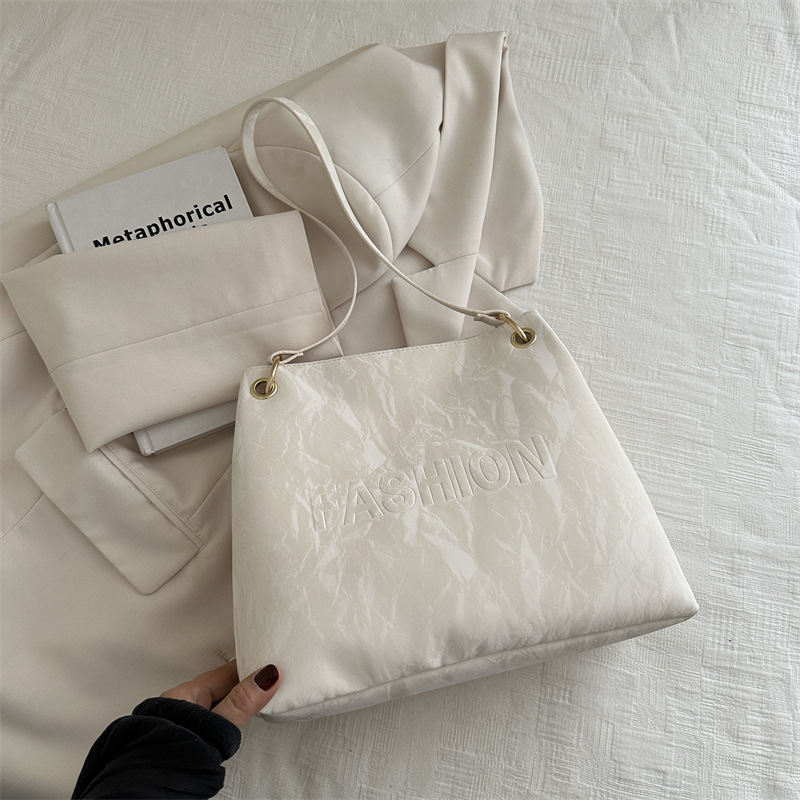 Bolsa plegable de gran capacidad para mujeres 2024 nuevo bolso de verano popular bolsa de viaje de hombro