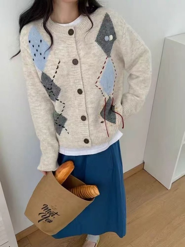 氛围感穿搭复古菱格圆领毛衣外套女秋冬宽松软糯慵懒针织开衫上衣|undefined