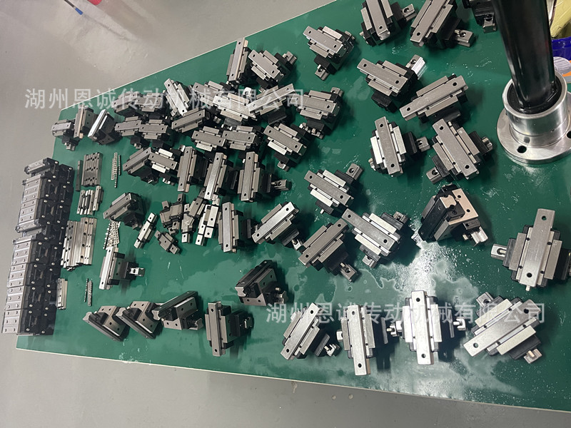 THK直线导轨滑块CSR15 CSR20 CSR20S CSR15UU SCR25 CSR30