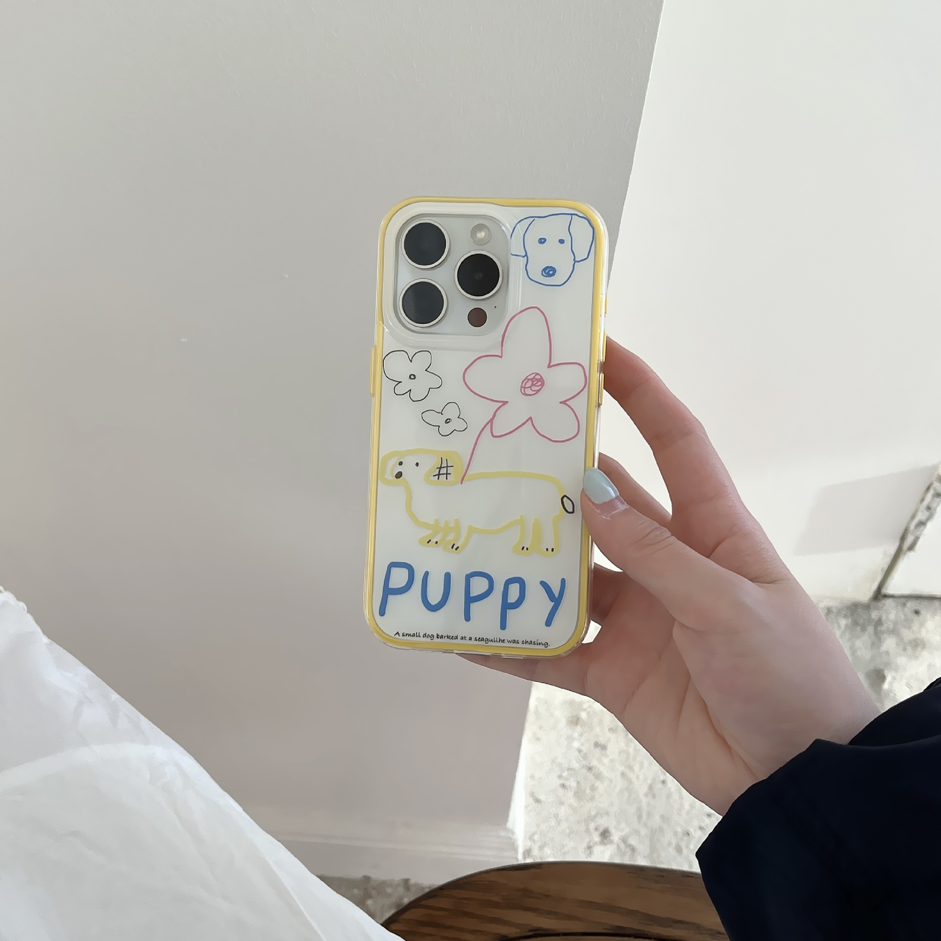 Personalidad línea de graffiti flor salchicha perro apple 15ProMax funda para teléfono móvil 16Pro nuevo 14/13 mujer