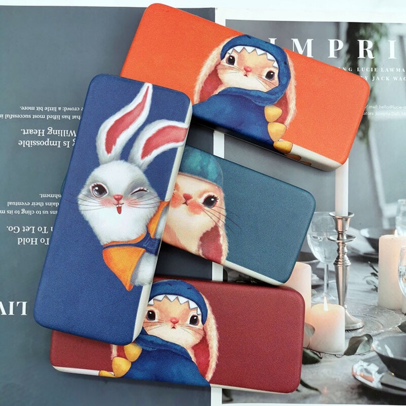 Cartoon glasses case creative painted letter printing myopia sunglasses glasses case anti-pressure non-slip glasses case logo