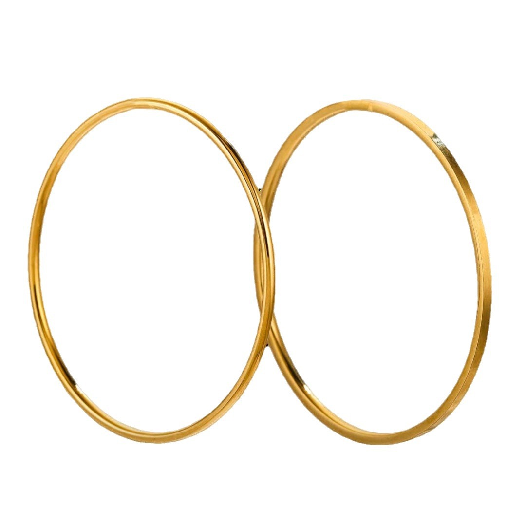 Brazalete de acero inoxidable clásico galvanizado de oro 18K pulido simple versátil accesorios DIY accesorios al por mayor