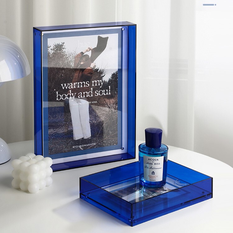 Acrylic photo frame light luxury creative table large size picture frame magnetic mounting Wall a4 poster photo frame wholesale