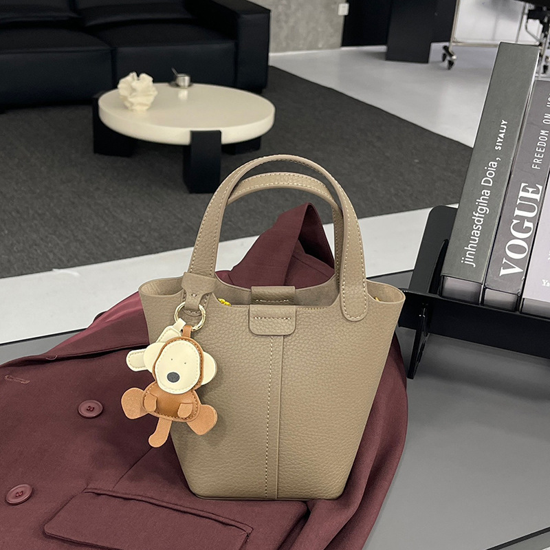 Women's 2026 New Niche Crossbody Bag Luxury Bucket Bag Genuine Leather Handbag Shoulder Bag - Thumbnail 8