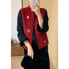 女式衬衫;女式针织衫;半身裙