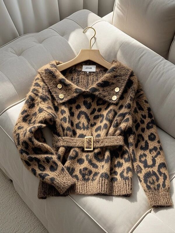Unique Non-Clashing Coffee-Colored Leopard Print Waist-Cinching Sweater for Women, Perfect for Winter Outerwear or as a Base Layer Knit Top