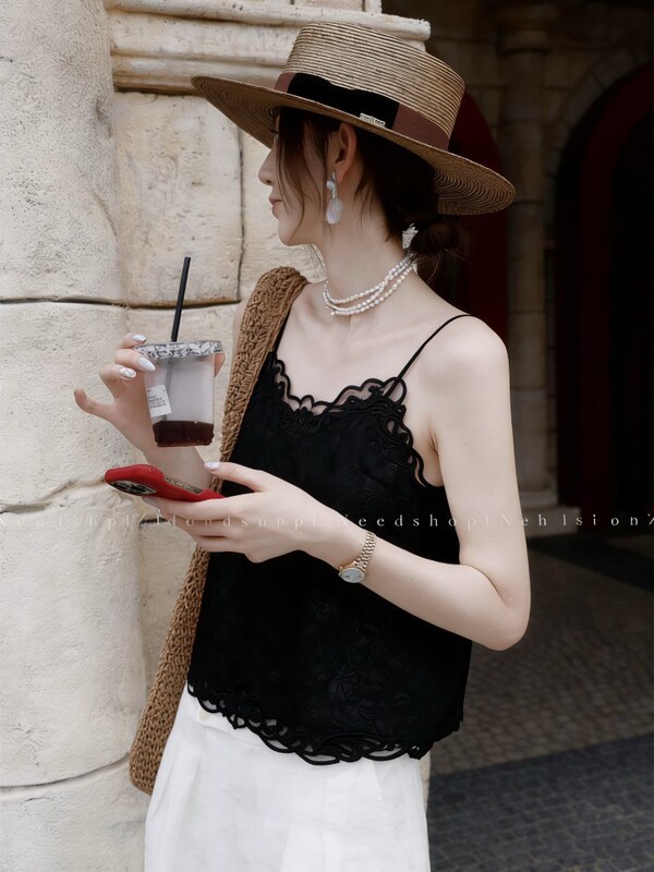 26 Spring and Summer New Style Simple, Fashionable, Elegant, Cool and Understated Satin Jacquard Camisole 146 26 Spring and Summer New Style Simple, Fashionable, Elegant, Cool and Understated Satin Jacquard Camisole 146