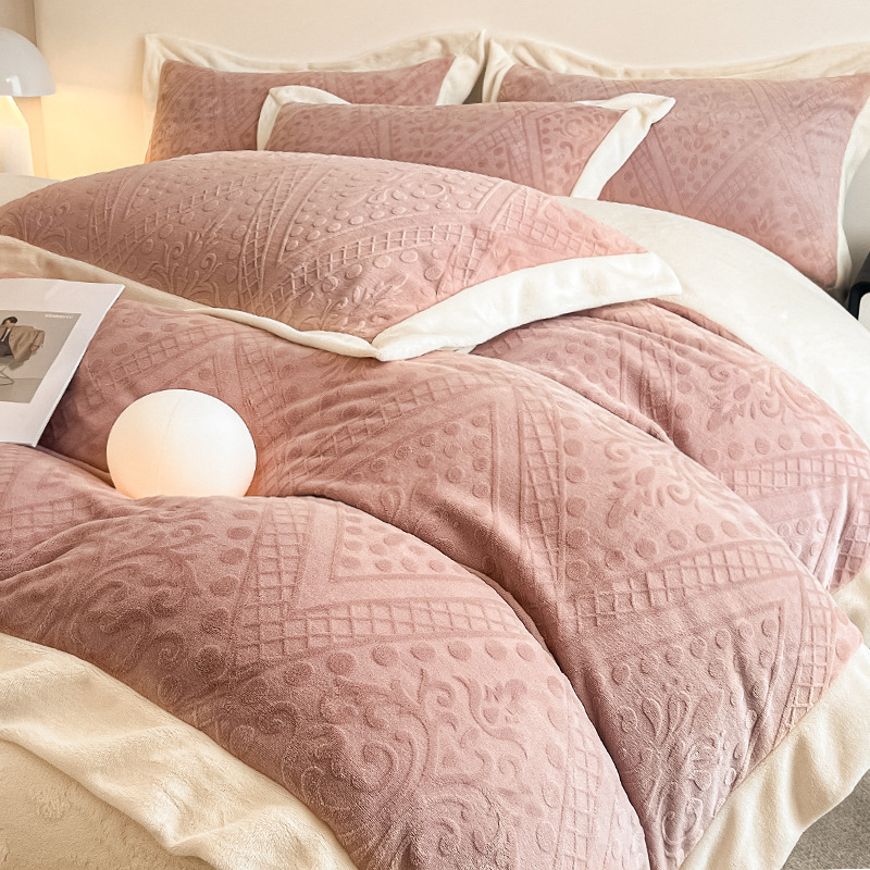 High-end engrosado tallado leche de lana de cuatro piezas conjunto 2025 nuevo invierno de doble cara coral de lana de cama de lana