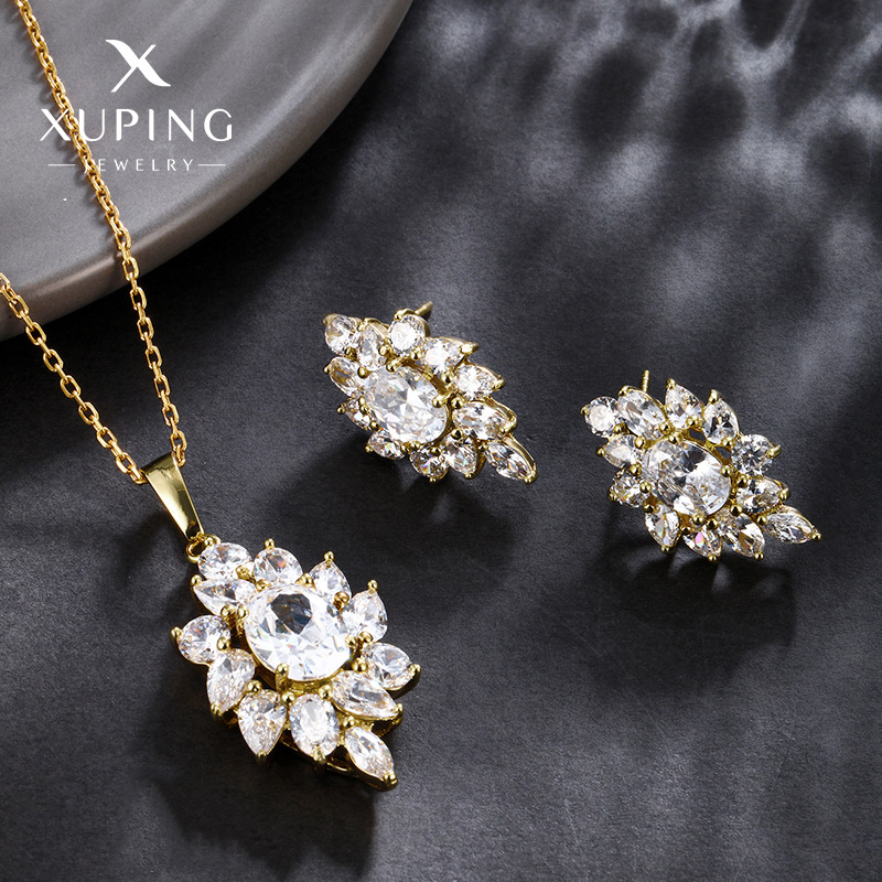 Xuping aleación chapada en oro con microincrustaciones de temperamento de circonio, lujo ligero, traje de moda europeo y americano, pendientes, colgante, collar de dos piezas para mujer