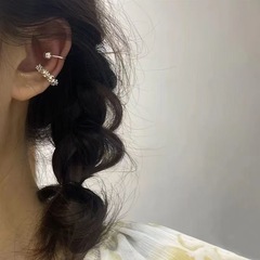 爱心耳夹女ins小众设计感学生无耳洞耳骨夹女网红耳饰