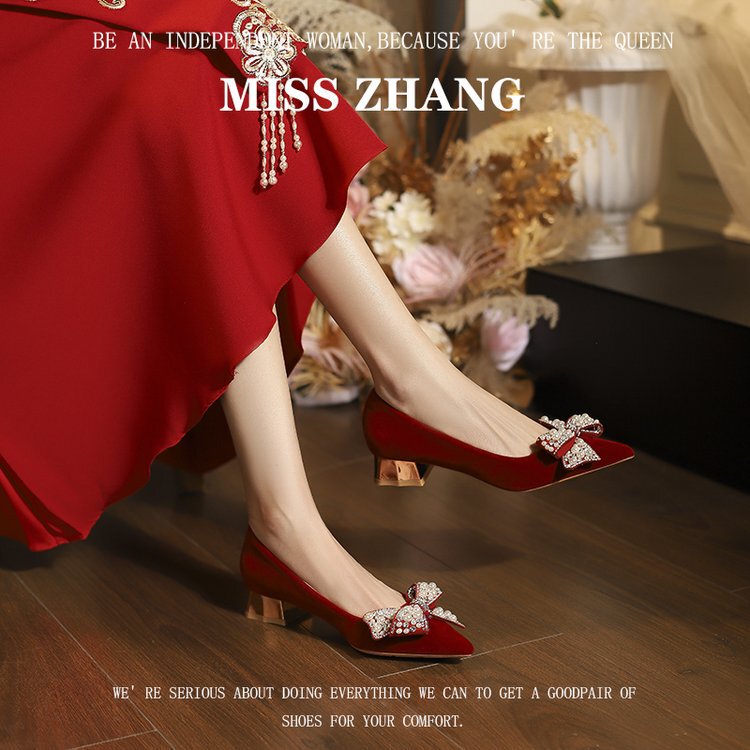 This Shoes Are so Breathable. It Is Fashionable and Comfortable. It Will Not Tire Your Feet When You Wear It. You Are Goddess! Single Shoes