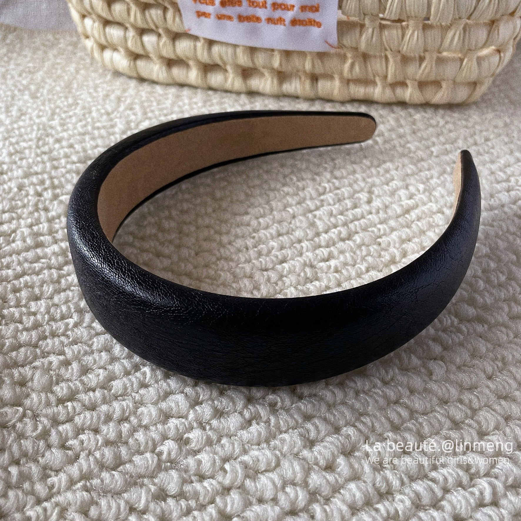 Diadema superior de cráneo alto Diadema de fragancia pequeña negra de alta calidad Diadema de estilo perla coreana arco simple cueva para el cabello accesorios para el cabello femenino