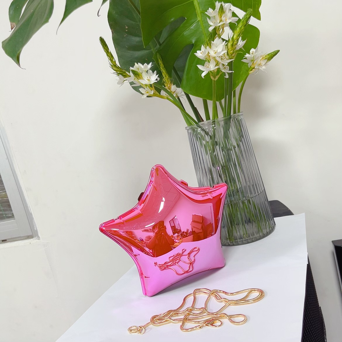 New Spring/Summer 2025 gold and silver star shoulder bag, mini chain bag, casual and fashionable crossbody acrylic bag undefined