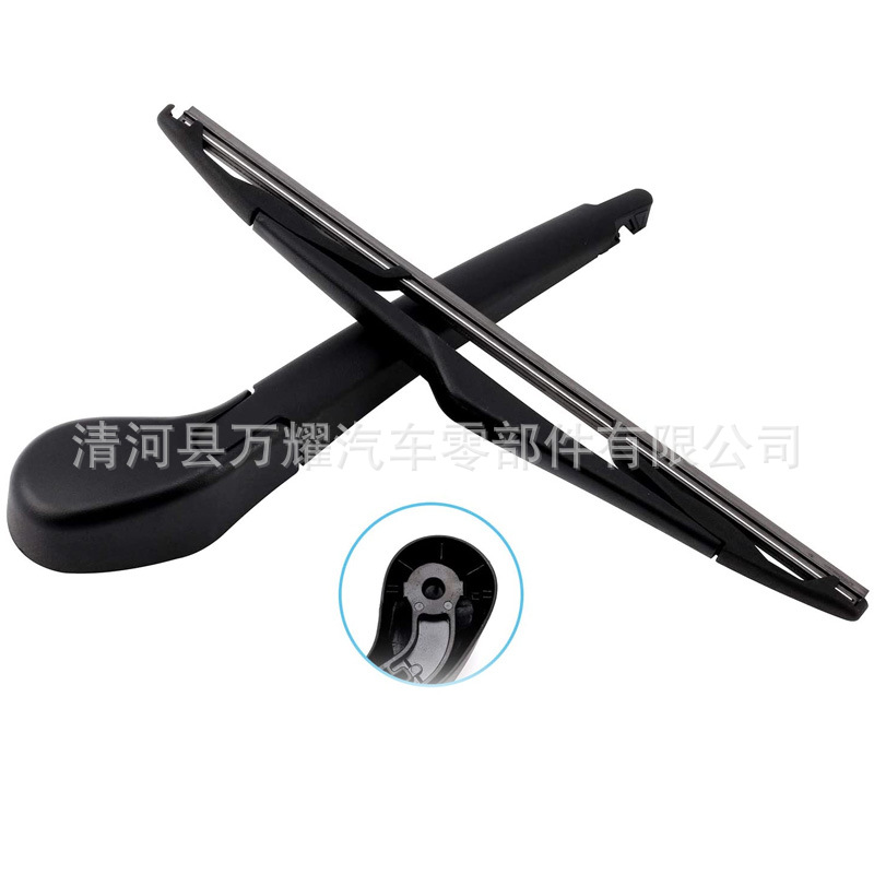 Rear wiper and rear wiper arm