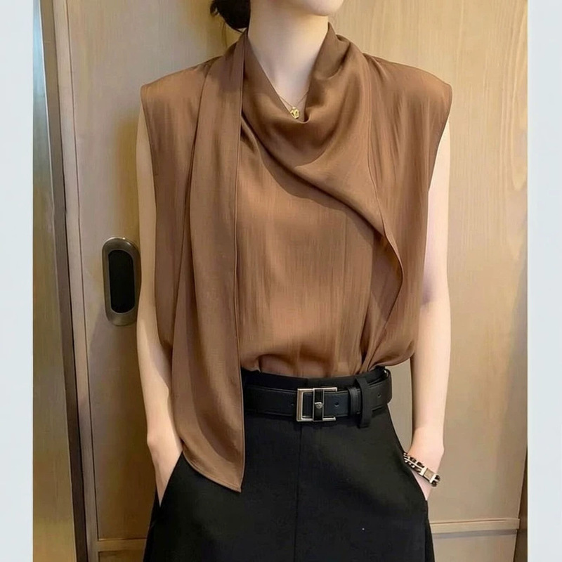 Korean Style Commuter Style Coffee-Colored High-Neck Sleeveless Top for Women, Fashionable and Versatile, Stylish Shirt, 2026 Summer New Style