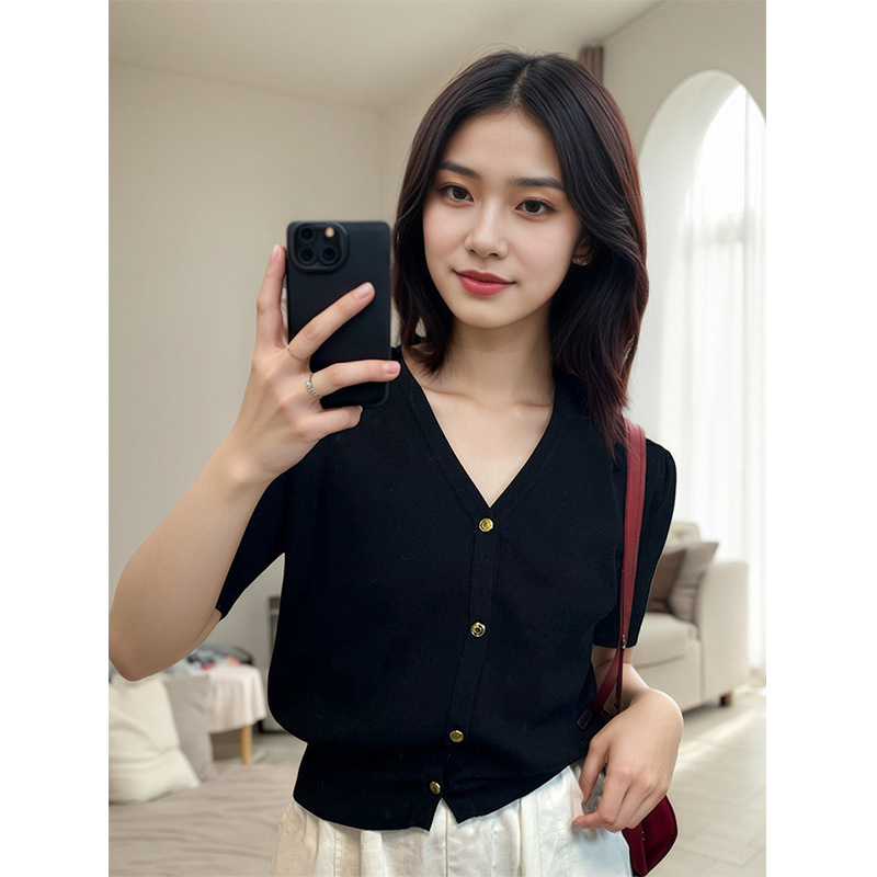 Black Short T-Shirt Knitted Cardigan Women's Summer New Design Slimming Look V Neck Short-Sleeved Top Black Short T-Shirt Knitted Cardigan Women's Summer New Design Slimming Look V Neck Short-Sleeved Top