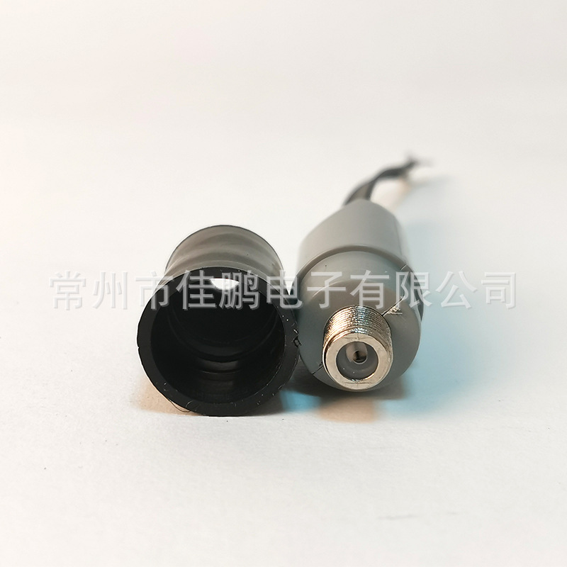 Adaptador de impedancia para antenas de TV de alta potencia